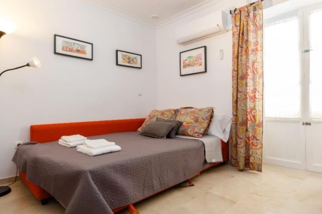 קדיז Apartamento Feduchy 10 Min De La Playa 2 Banos מראה חיצוני תמונה